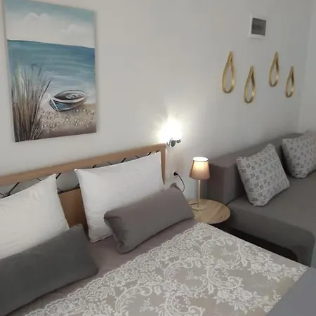Koala Karidia Apartament *