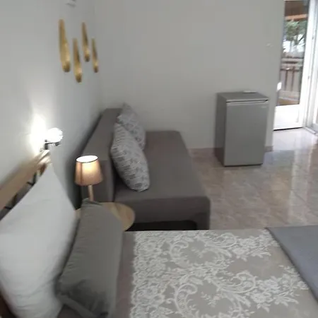 Koala Karidia Apartament *